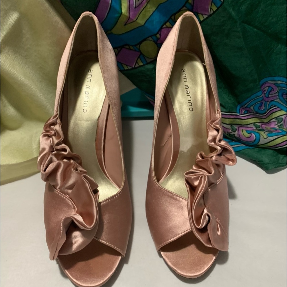 Satin Pink Nude 8.5 opentoed Pumps